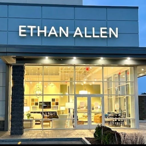 We would love your feedback on our Dewitt Studio. Post a review!