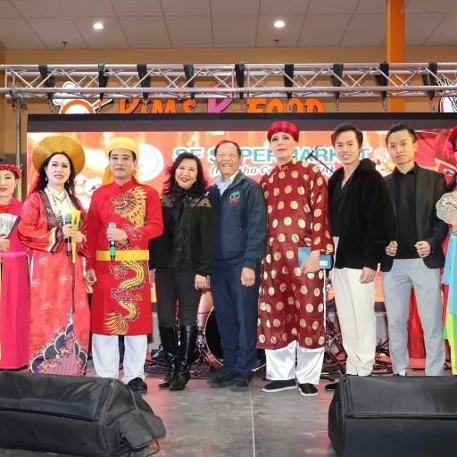 SF Supermarket Grand Opening Opera Act