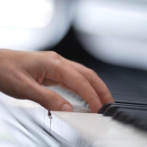 More Music by Layla Minoui