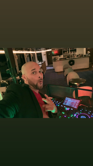 TOP 500 Most Requested Songs for Weddings